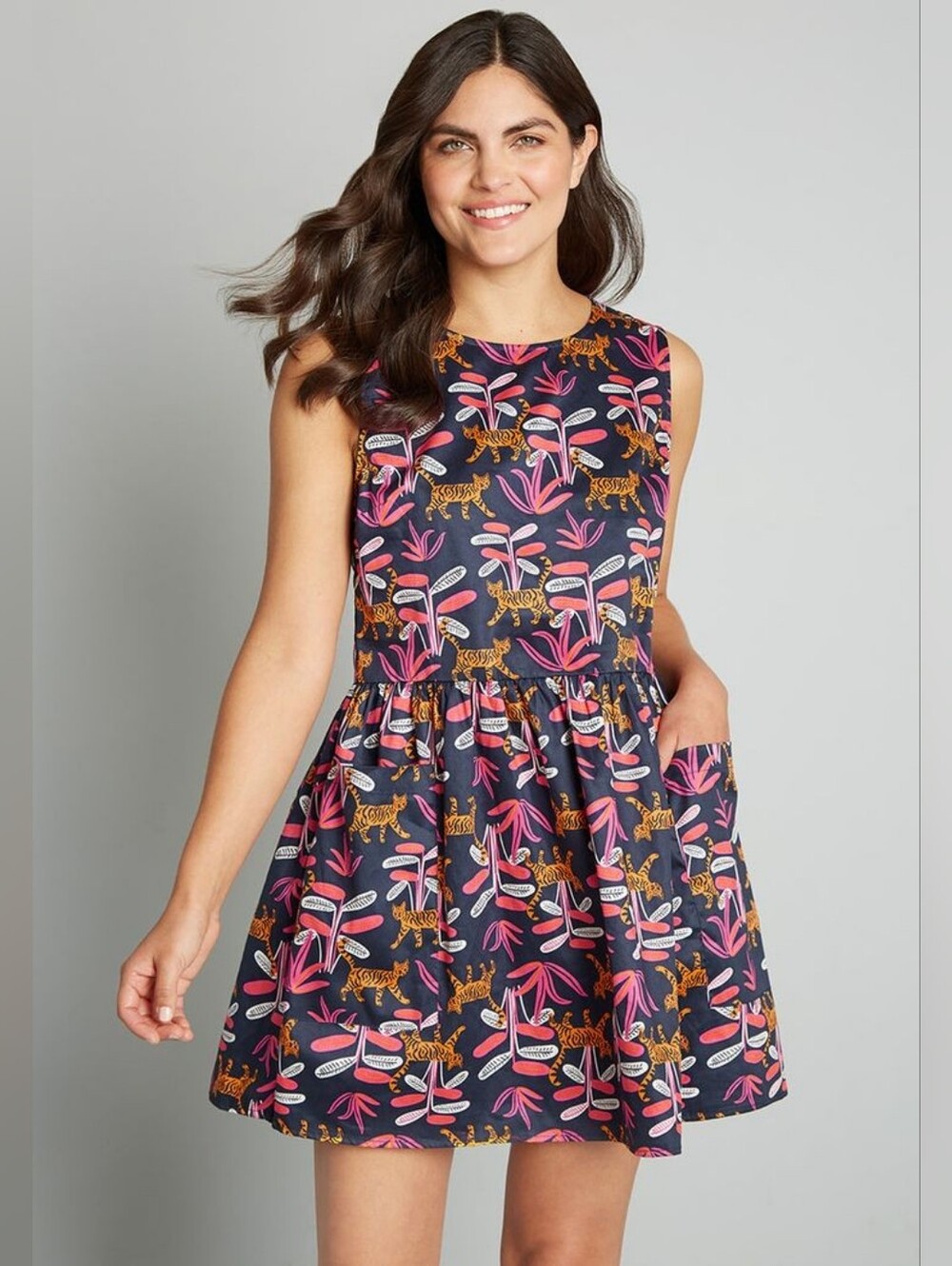 NWT ModCloth Sleeveless Babydoll Jungle Tiger Print Mini Dress Size M - Picture 2 of 10